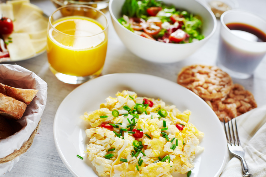 Jajecznica na śniadanie dla biegacza. Fot. Istockphoto.com