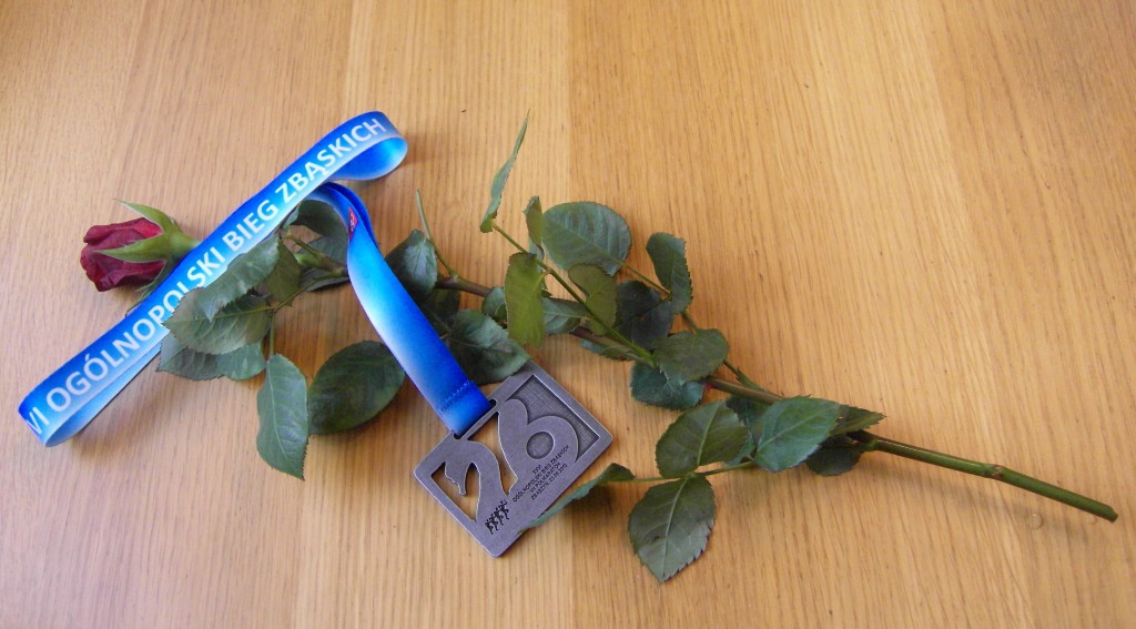 Bieg Zbąskich - medal i róża