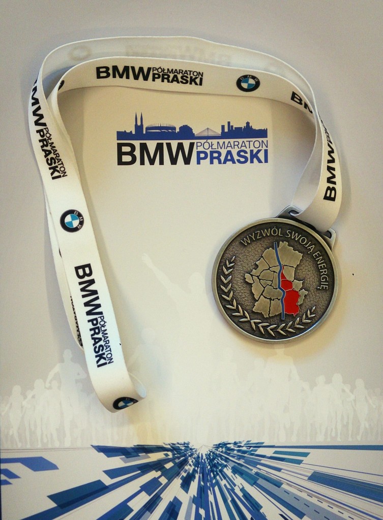 BMW Polmaraton Praski medal