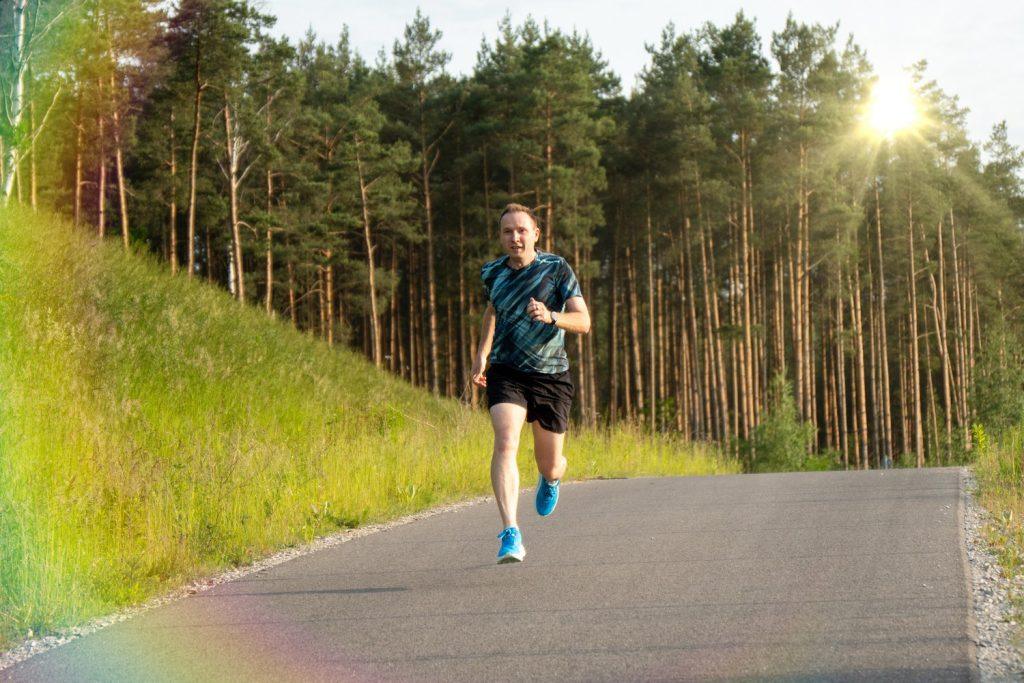 Hoka Clifton 10