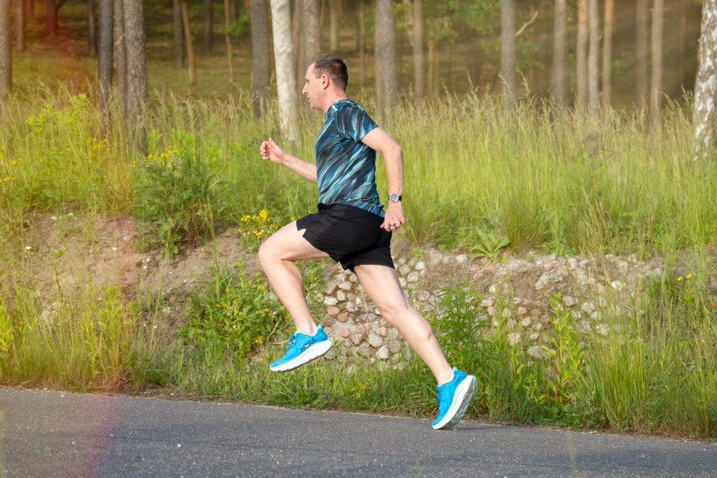 Hoka Clifton 10