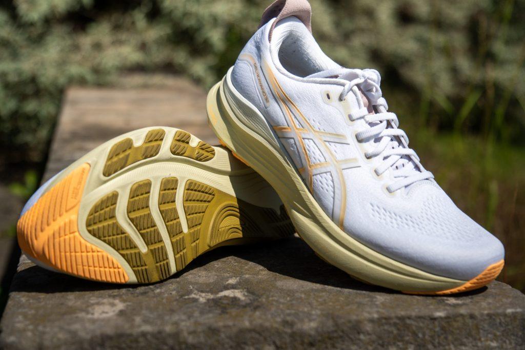 ASICS GEL-KAYANO 32