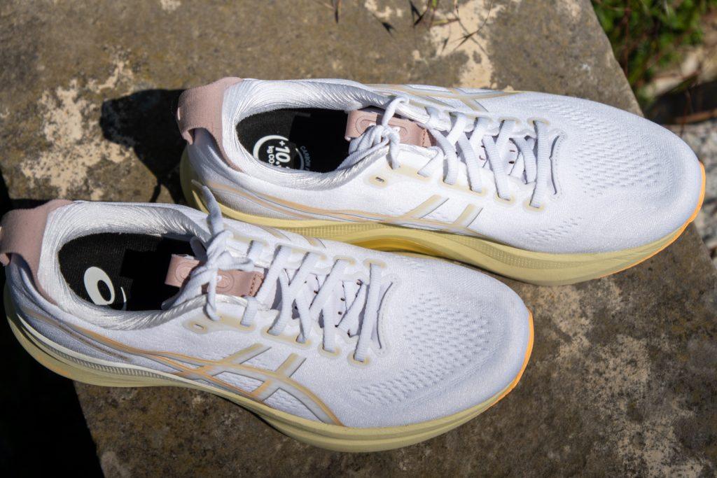 ASICS GEL-KAYANO 32