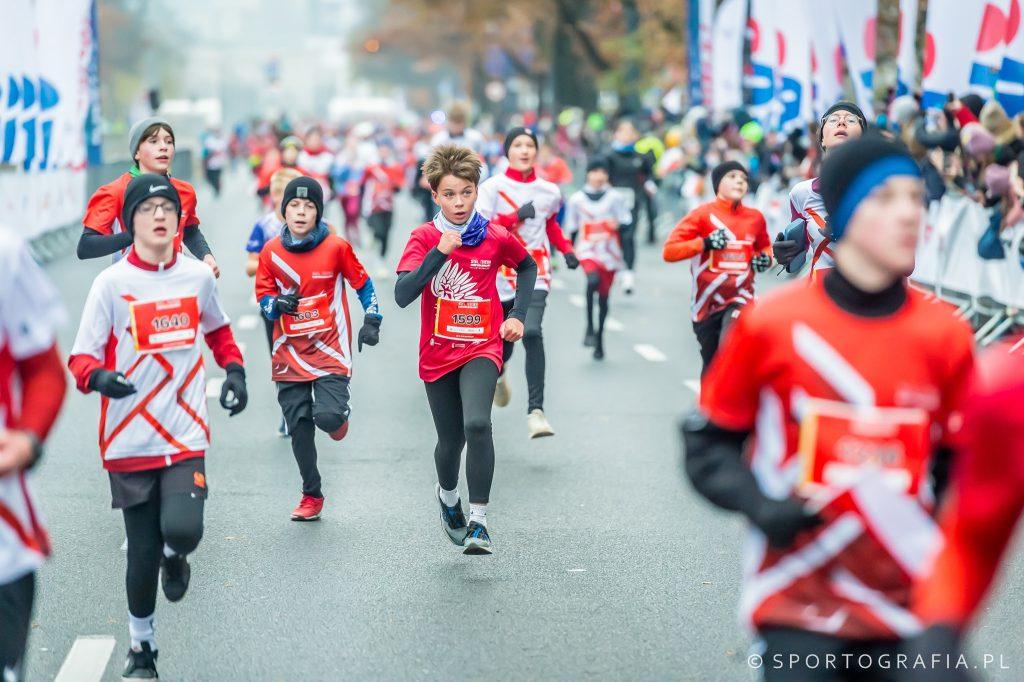 Mila Niepodległości w Warszawie