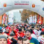 Nieoczywisty towarzysz  długich wybiegań. On Cloudsurfer Max wkracza na biegowe ścieżki