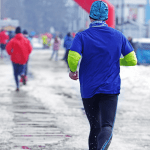 Trening zimą – jak budować formę, gdy pogoda nie rozpieszcza?