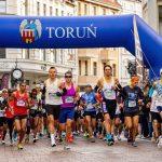 PKO Bank Polski ponownie wspiera gdyński półmaraton. To partnerstwo, dzięki któremu każdego roku zawody są większe i bardziej efektowne