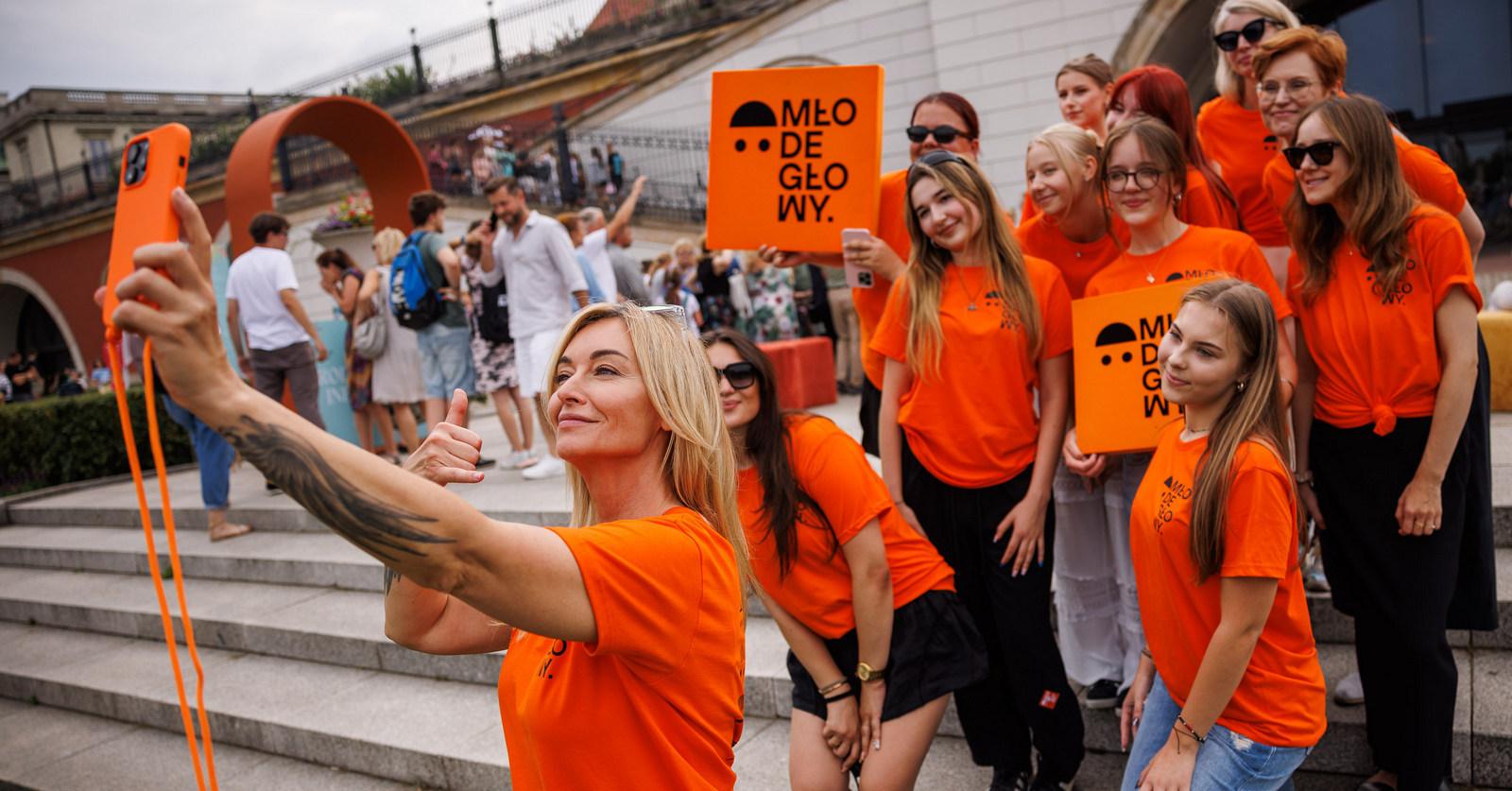 Młode głowy UNAWEZA