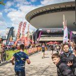 Kreatyna dla biegaczy – czy warto? Korzyści, efekty, działanie