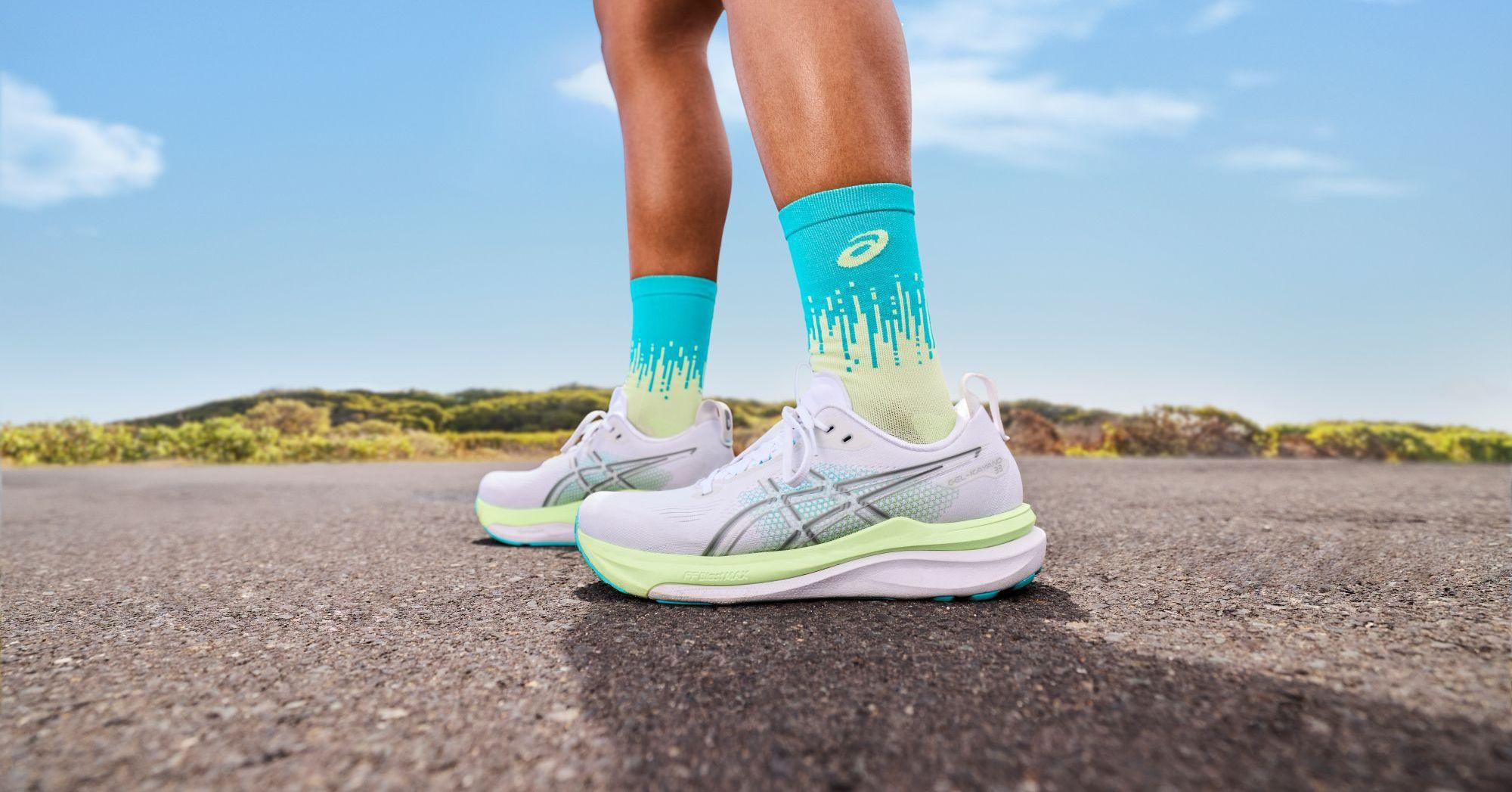 ASICS GEL-KAYANO 33