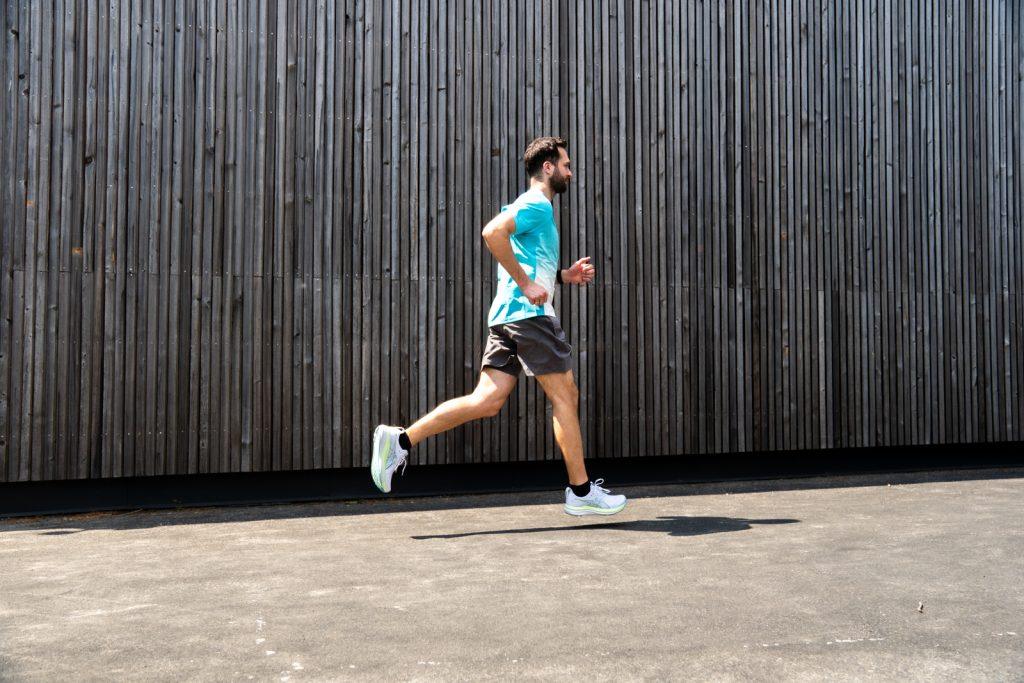 ASICS GEL-KAYANO 33