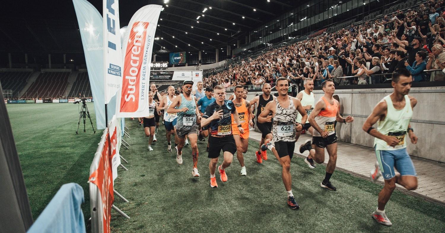 Nocny portowy maraton szczeciński półmaraton